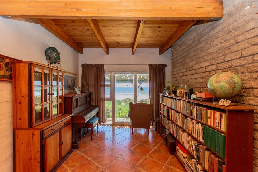 1 Bedroom Property for Sale in Duyker Eiland Western Cape